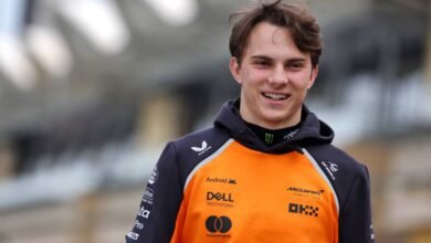 McLaren commits to Piastri with multi-year contract extension