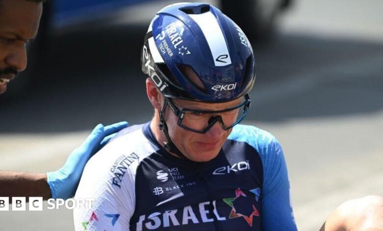 Chris Froome suffers broken collarbone in crash at UAE Tour